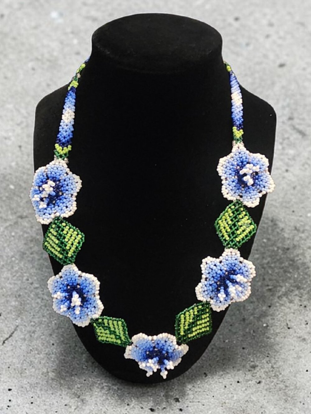 🌸 Handmade Huichol Beaded Necklace – Blue Floral Design
